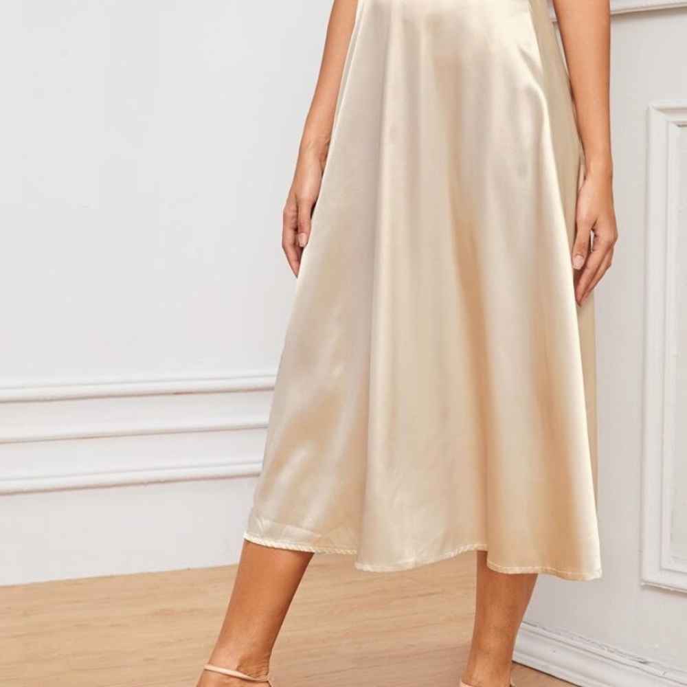 Zip back Satin Flared Skirt